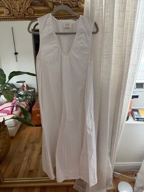 Dissh White Sleeveless Cotton Maxi Dress